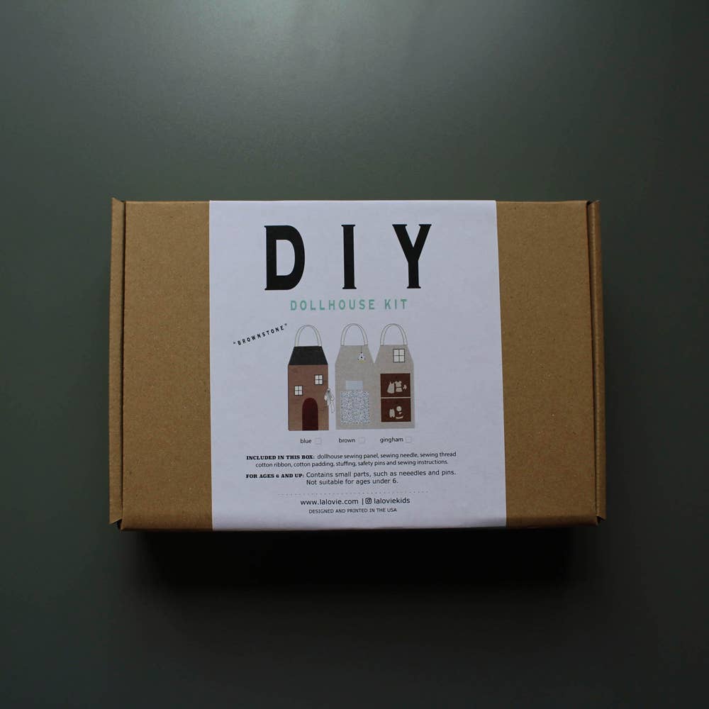 DIY Travel Dollhouse Kit | Gingham DIYIa LovieTAYLOR + MAX
