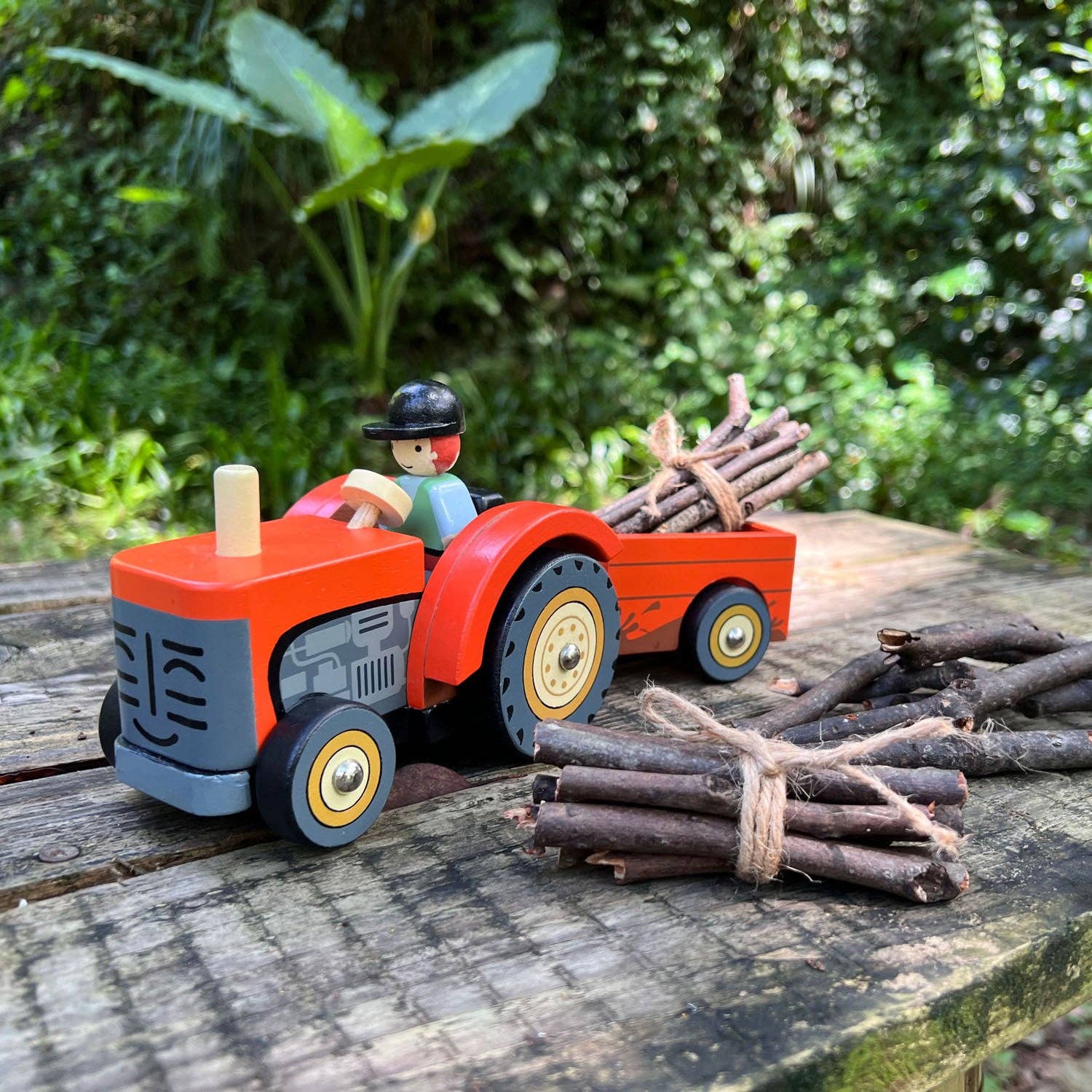 Farmyard Tractor wooden FarmTender Leaf ToysTAYLOR + MAX