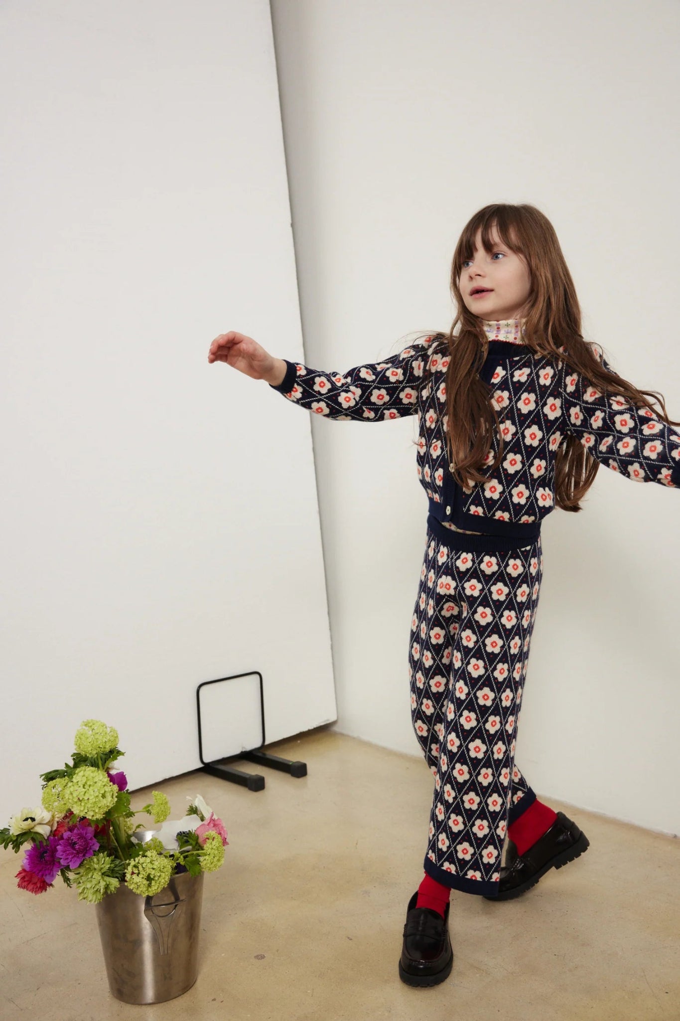 Lison Cardigan in Navy Flowers GirlsHello SimoneTAYLOR + MAX