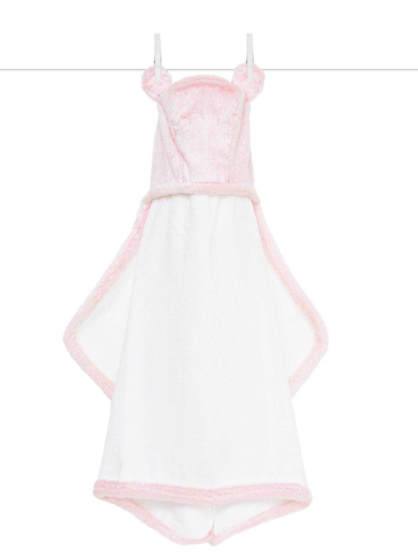 Luxe™ Baby Towel: Dusty Pink Little GiraffeTAYLOR + MAX