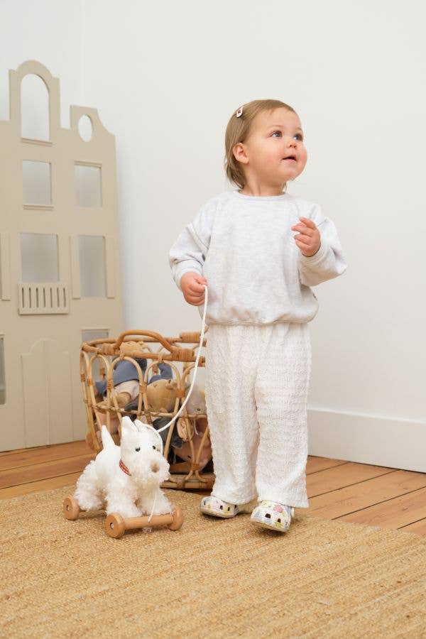 Pull - Along Lola EgmontTAYLOR + MAX