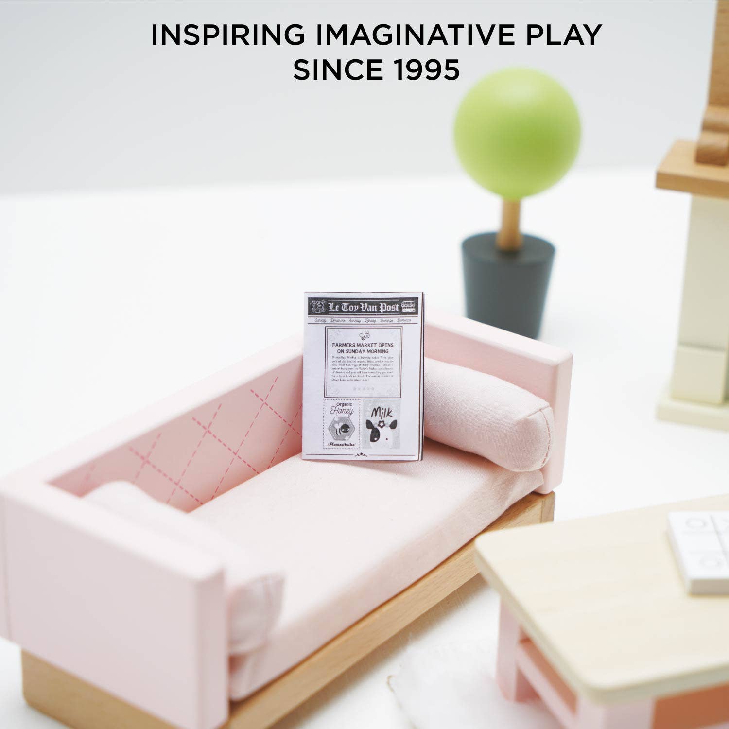 Wooden Dolls House Living Room Le Toy Van, Inc.TAYLOR + MAX