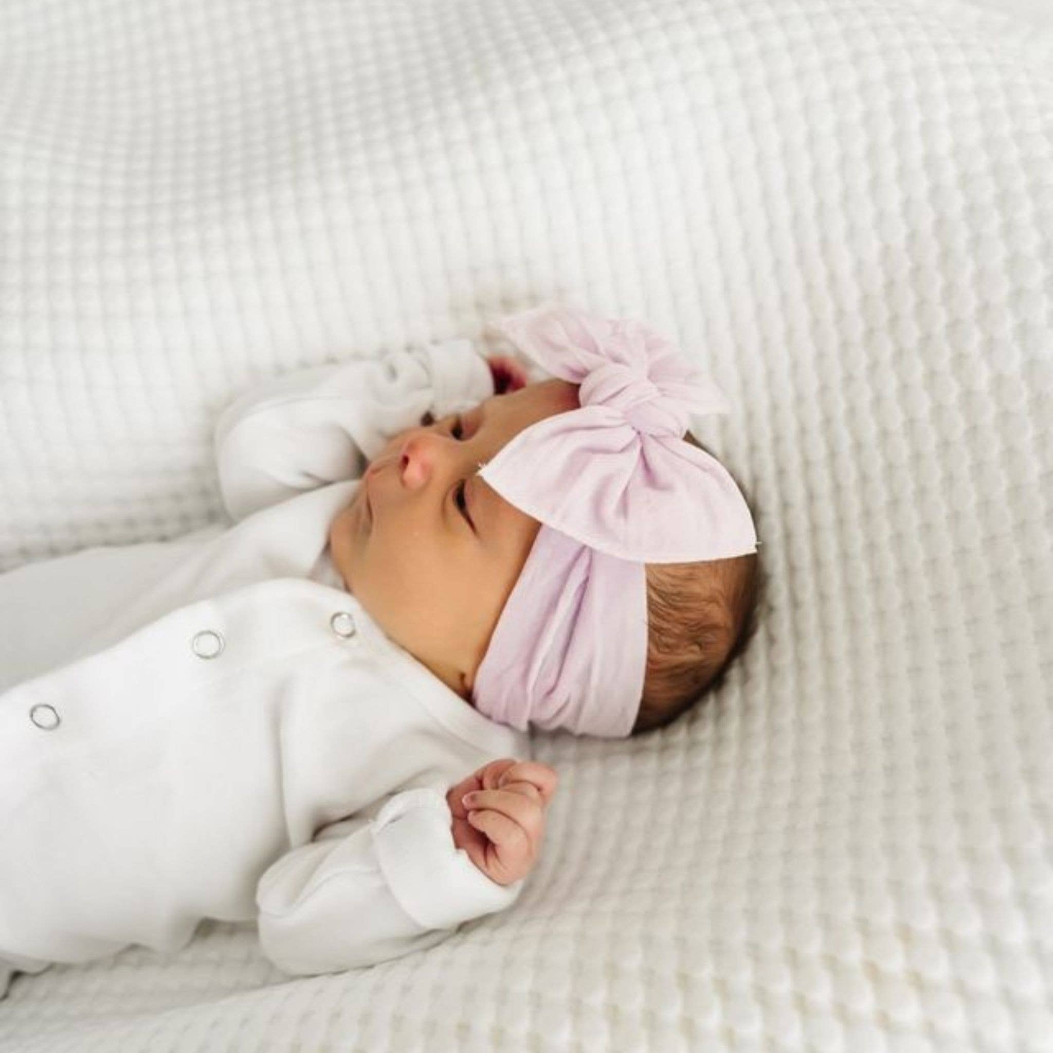 Baby Bling® The Original Knot soft nylon headband: White - TAYLOR + MAXBaby Bling Bows