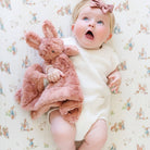 PETER RABBIT™ COTTON MUSLIN CRIB SHEETS: Girl SaranoniTAYLOR + MAX