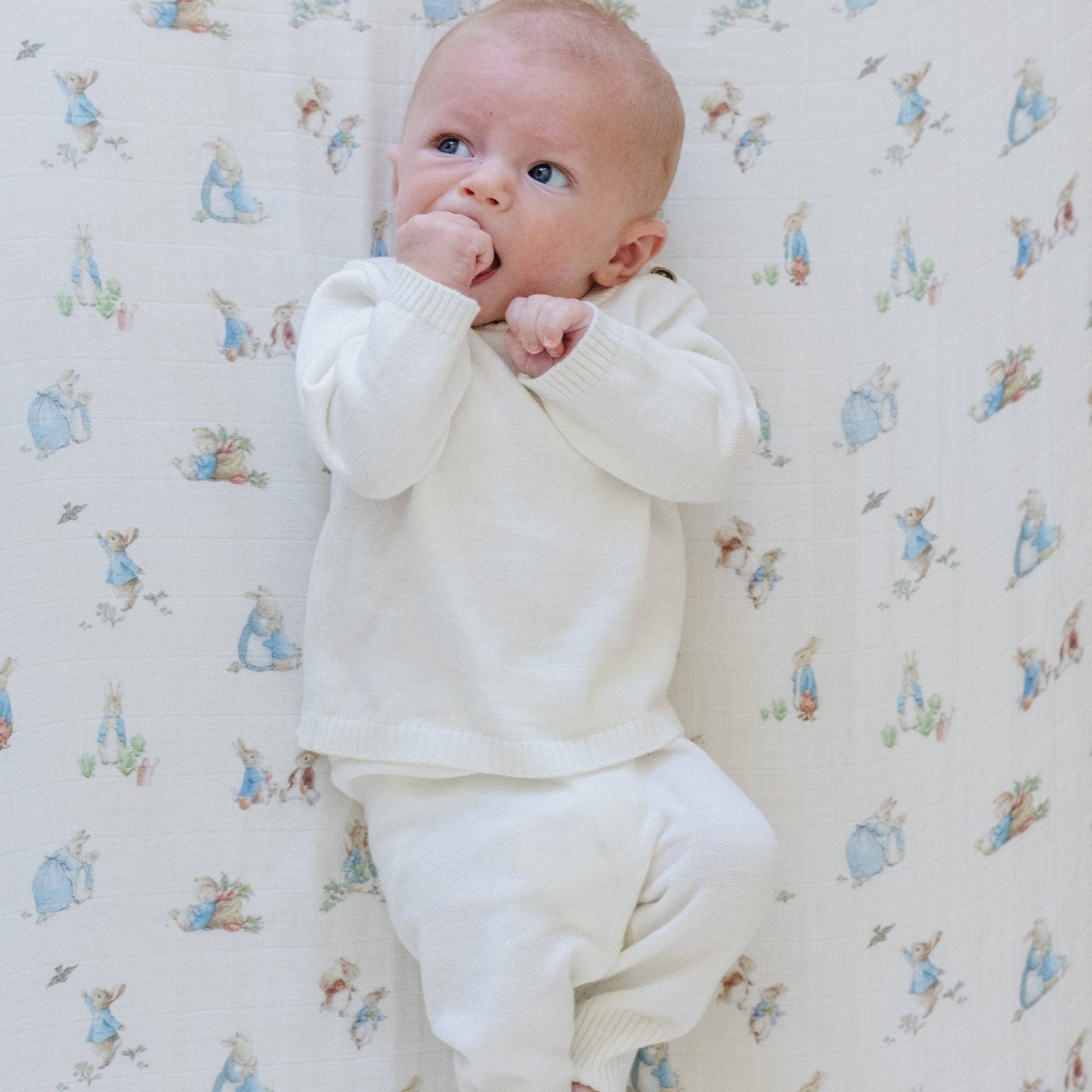 PETER RABBIT™ COTTON MUSLIN CRIB SHEETS: Girl SaranoniTAYLOR + MAX