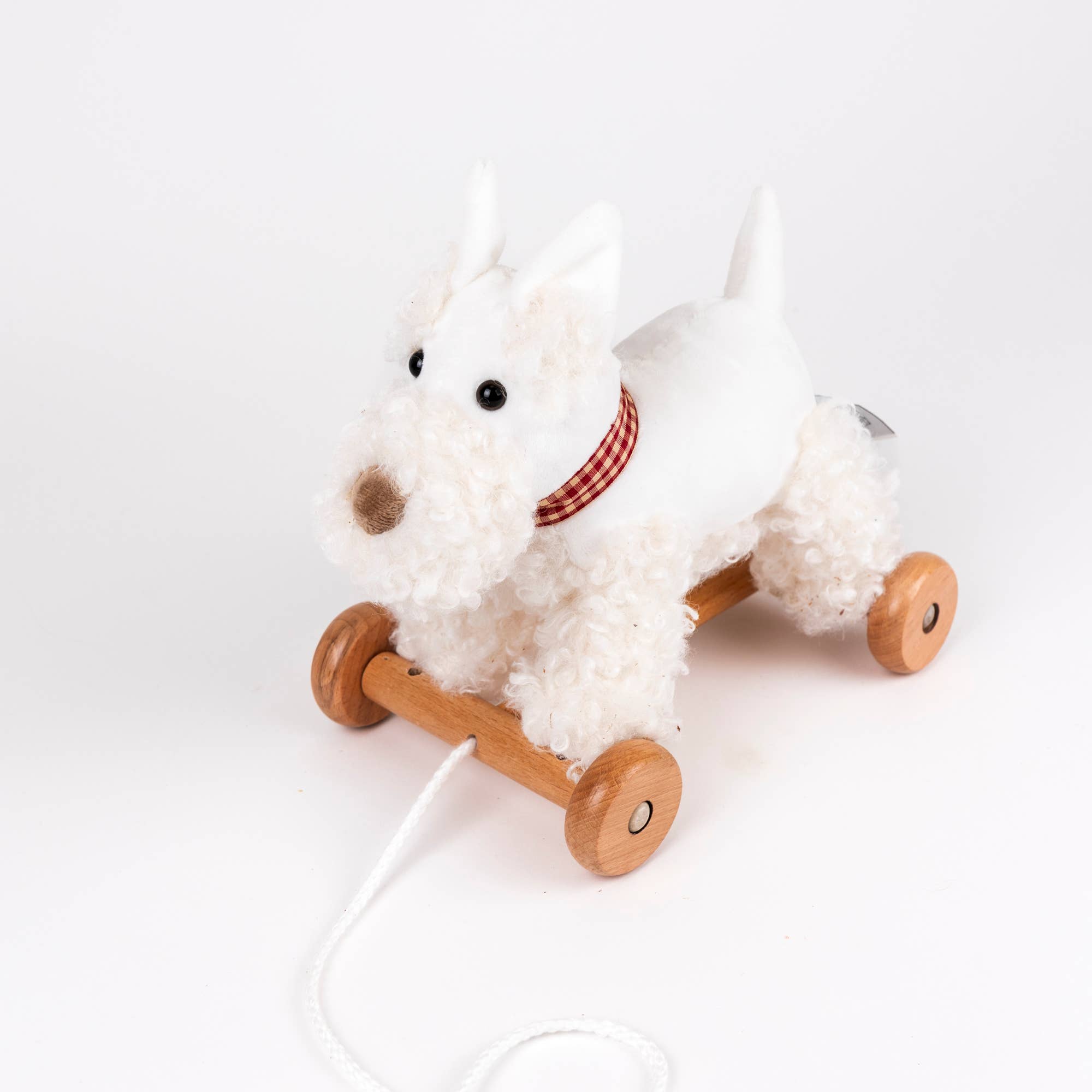 Pull - Along Lola EgmontTAYLOR + MAX