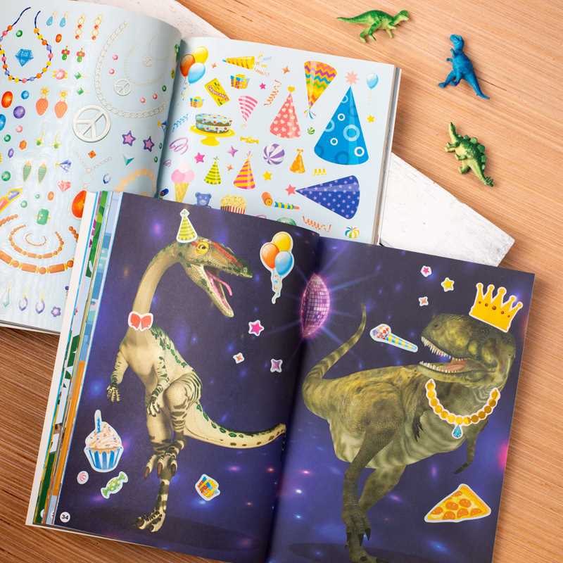 Super Silly Stickers: Dino - tastic! by Editors of Silver Dolphin Books: Paperback; 112 pages / English Simon & SchusterTAYLOR + MAX