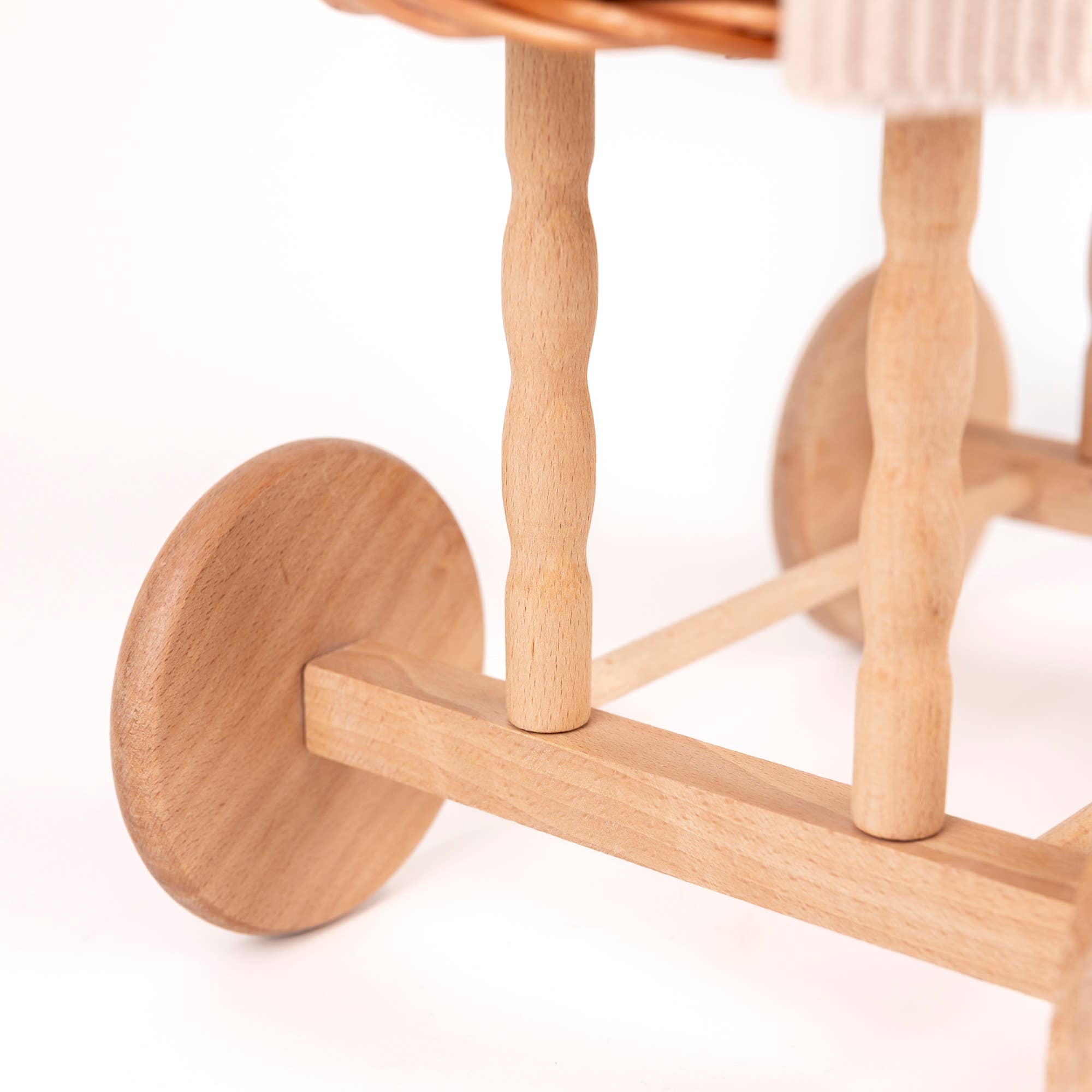 Wicker Pram Eggshell EgmontTAYLOR + MAX